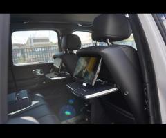 Rolls-Royce Cullinan Stunning Cullinan Black Badge Finished In Tempest Grey With Black Leather. Fant - 22