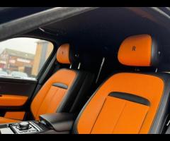 Rolls-Royce Cullinan Stunning Cullinan Black Badge Finished in Diamond Black With Mandarin and Black - 20