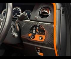 Rolls-Royce Cullinan Stunning Cullinan Black Badge Finished in Diamond Black With Mandarin and Black - 35