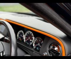 Rolls-Royce Cullinan Stunning Cullinan Black Badge Finished in Diamond Black With Mandarin and Black - 37