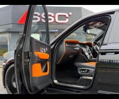 Rolls-Royce Cullinan Stunning Cullinan Black Badge Finished in Diamond Black With Mandarin and Black - 51