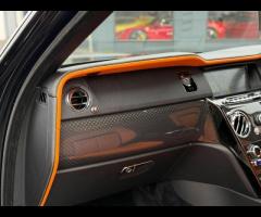 Rolls-Royce Cullinan Stunning Cullinan Black Badge Finished in Diamond Black With Mandarin and Black - 52
