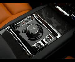 Rolls-Royce Cullinan Stunning Cullinan Black Badge Finished in Diamond Black With Mandarin and Black - 55