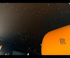 Rolls-Royce Cullinan Stunning Cullinan Black Badge Finished in Diamond Black With Mandarin and Black - 63