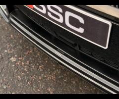 Rolls-Royce Cullinan Stunning Cullinan Black Badge Finished in Diamond Black With Mandarin and Black - 71