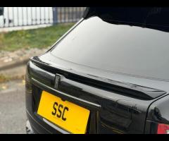 Rolls-Royce Cullinan Stunning Cullinan Black Badge Finished in Diamond Black With Mandarin and Black - 74