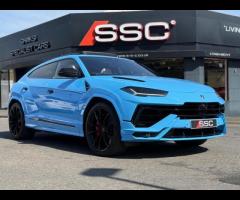 Lamborghini Urus Stunning Urus S Finished In Blu Cepheus With Nero Ade and Bianco Polar  Sofisticato - 4