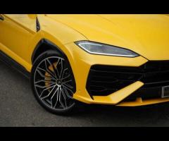 Lamborghini Urus Stunning All New Urus SE Finished In Giallo Inti Nero Ade/Giallo Bicolor Performant - 5