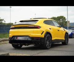Lamborghini Urus Stunning All New Urus SE Finished In Giallo Inti Nero Ade/Giallo Bicolor Performant - 10