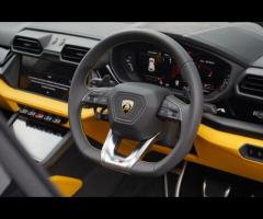 Lamborghini Urus Stunning All New Urus SE Finished In Giallo Inti Nero Ade/Giallo Bicolor Performant - 18