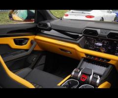 Lamborghini Urus Stunning All New Urus SE Finished In Giallo Inti Nero Ade/Giallo Bicolor Performant - 20