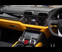 Lamborghini Urus Stunning All New Urus SE Finished In Giallo Inti Nero Ade/Giallo Bicolor Performant - 21