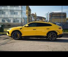 Lamborghini Urus Stunning Urus Performante Finished In Giallo Auge With Nero Ade Alcantara Performan - 8