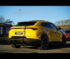 Lamborghini Urus Stunning Urus Performante Finished In Giallo Auge With Nero Ade Alcantara Performan - 12