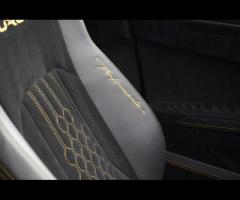 Lamborghini Urus Stunning Urus Performante Finished In Giallo Auge With Nero Ade Alcantara Performan - 22