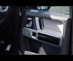 Mercedes-Benz G Class Stunning G63 AMG Finished In Obsidian Black Metallic With Exclusive Platinum W - 23