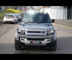 Land Rover Defender 90 This 2024 Land Rover Defender 90 D250 is a robust and reliable short wheelbas - 5