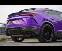 Lamborghini Urus Stunning Urus V8 SUV Finished In Ad Personam Viola Pasifae With Nero Ade and Bianco - 30
