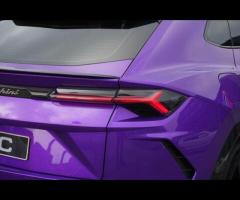 Lamborghini Urus Stunning Urus V8 SUV Finished In Ad Personam Viola Pasifae With Nero Ade and Bianco - 39