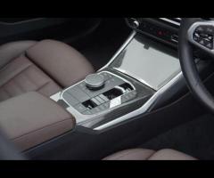 BMW 3 Series Stunning M340d Touring xDrive Finished In Portimao Blue Metallic With Mocha Vernasca Le - 24