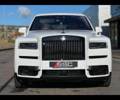 Rolls-Royce Cullinan Stunning VAT Qualifying Cullinan Black Badge Finished In Arctic White With Mand - 4