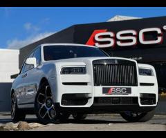 Rolls-Royce Cullinan Stunning VAT Qualifying Cullinan Black Badge Finished In Arctic White With Mand - 5