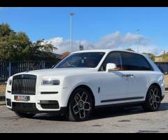Rolls-Royce Cullinan Stunning VAT Qualifying Cullinan Black Badge Finished In Arctic White With Mand - 8