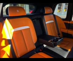 Rolls-Royce Cullinan Stunning VAT Qualifying Cullinan Black Badge Finished In Arctic White With Mand - 39