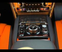 Rolls-Royce Cullinan Stunning VAT Qualifying Cullinan Black Badge Finished In Arctic White With Mand - 74