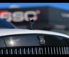 Rolls-Royce Cullinan Stunning VAT Qualifying Cullinan Black Badge Finished In Arctic White With Mand - 77