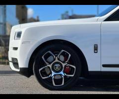 Rolls-Royce Cullinan Stunning VAT Qualifying Cullinan Black Badge Finished In Arctic White With Mand - 80