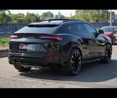 Lamborghini Urus Stunning Urus V8 SUV Finished In Nero Helene With Nero Quilted Stitch Leather. Fant - 10