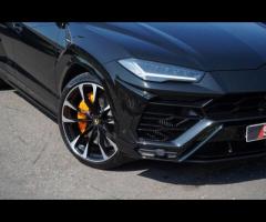 Lamborghini Urus Stunning Urus V8 SUV Finished In Nero Helene With Nero Quilted Stitch Leather. Fant - 29