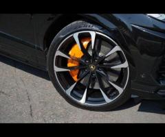 Lamborghini Urus Stunning Urus V8 SUV Finished In Nero Helene With Nero Quilted Stitch Leather. Fant - 30