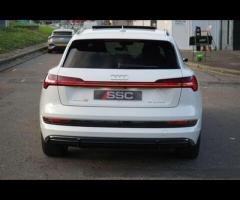 Audi e-tron This 2021 Audi e-tron Vorsprung is a superb example, having been owned by just one disce - 9