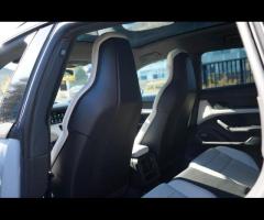 Porsche Taycan Stunning Taycan 4S Cross Turismo Finished In Ice Grey Metallic With Black/Crayon Two - 22