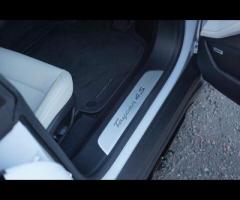 Porsche Taycan Stunning Taycan 4S Cross Turismo Finished In Ice Grey Metallic With Black/Crayon Two - 26