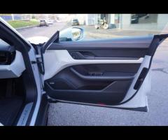 Porsche Taycan Stunning Taycan 4S Cross Turismo Finished In Ice Grey Metallic With Black/Crayon Two - 28