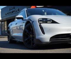 Porsche Taycan Stunning Taycan 4S Cross Turismo Finished In Ice Grey Metallic With Black/Crayon Two - 35