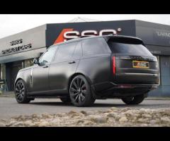 Land Rover Range Rover This 2023 Land Rover Range Rover P615 V8 SV offers an exceptional blend of lu - 2