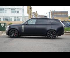 Land Rover Range Rover This 2023 Land Rover Range Rover P615 V8 SV offers an exceptional blend of lu - 9