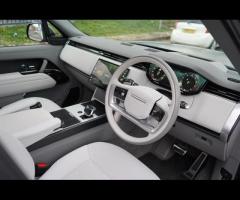 Land Rover Range Rover This 2023 Land Rover Range Rover P615 V8 SV offers an exceptional blend of lu - 16