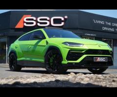 Lamborghini Urus Stunning and Rare Urus Pearl Capsule Finished In Verde Mantis With Q-Citura Nero Ad