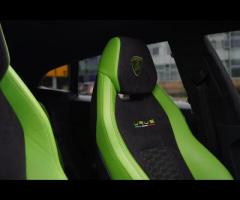 Lamborghini Urus Stunning and Rare Urus Pearl Capsule Finished In Verde Mantis With Q-Citura Nero Ad - 12