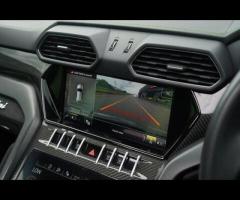 Lamborghini Urus Stunning and Rare Urus Pearl Capsule Finished In Verde Mantis With Q-Citura Nero Ad - 15