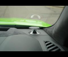 Lamborghini Urus Stunning and Rare Urus Pearl Capsule Finished In Verde Mantis With Q-Citura Nero Ad - 24