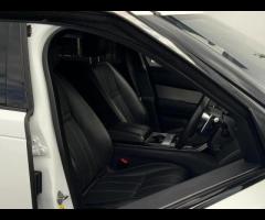 Land Rover Range Rover Velar THIS CAR COMES WITH 6 MONTHS BREAKDOWN COVER WARRANTY +

FRONT AND REAR - 10