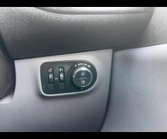 Vauxhall Corsa THIS CAR COMES WITH 6 MONTHS WARRANTY + 

FRONT AND REAR PARKING SENSORS +

LED DAY T - 22