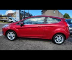 Ford Fiesta CLIMATE CONTROL + 

DAB RADIO + 

AUX AND USB CONNECTIVITY + 

BENDING LIGHTS + 

REAR W - 4