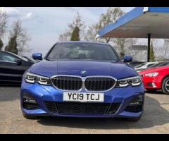 BMW 3 Series THIS CAR COMES WITH 6 MONTHS WARRANTY, BREAKDOWN COVER AND RECOVERY ++
18" ALLOYS +
FUL - 2